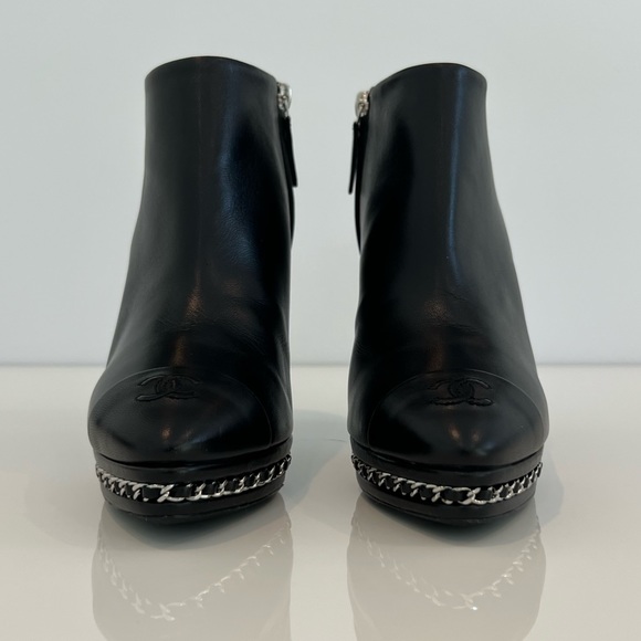 CHANEL BLACK LEATHER PLATFORM SILVER HARDWARE BOOTS SIZE IT 38.5 / US 8.5 - Picture 12 of 16